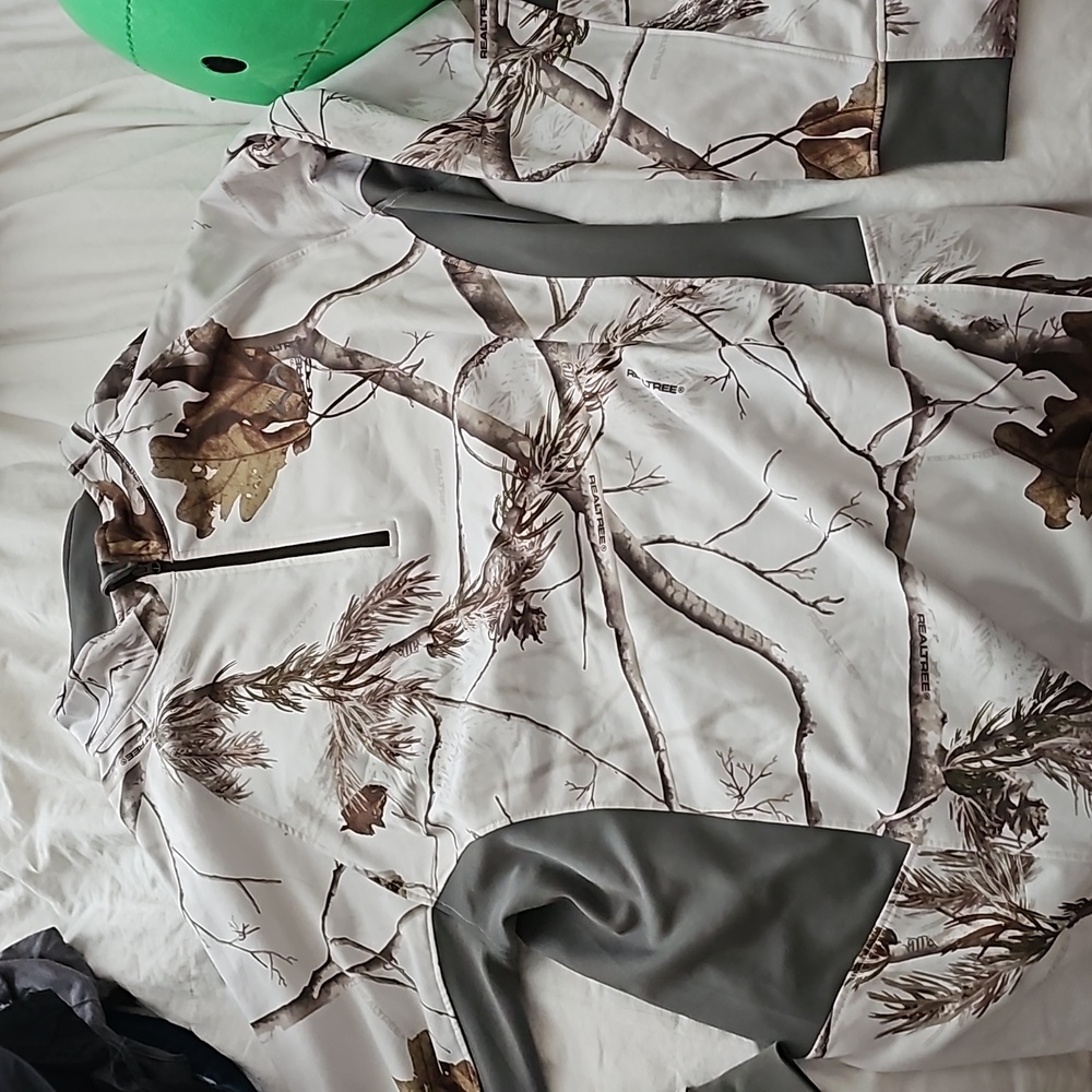 Real Tree White Camo 1/4 Zip Sweatshirt 2XL